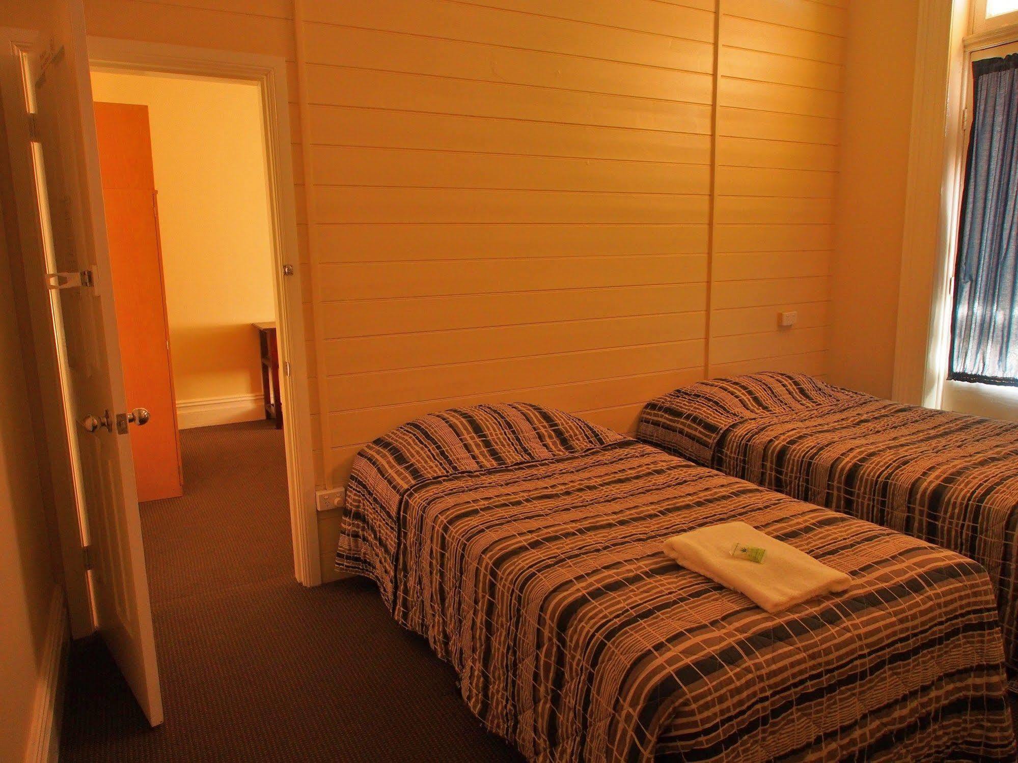 Great Central Hotel Glen Innes Buitenkant foto